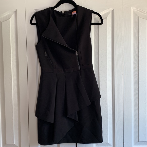 BCBG GENERATION NIKKI Dress - Picture 3 of 10